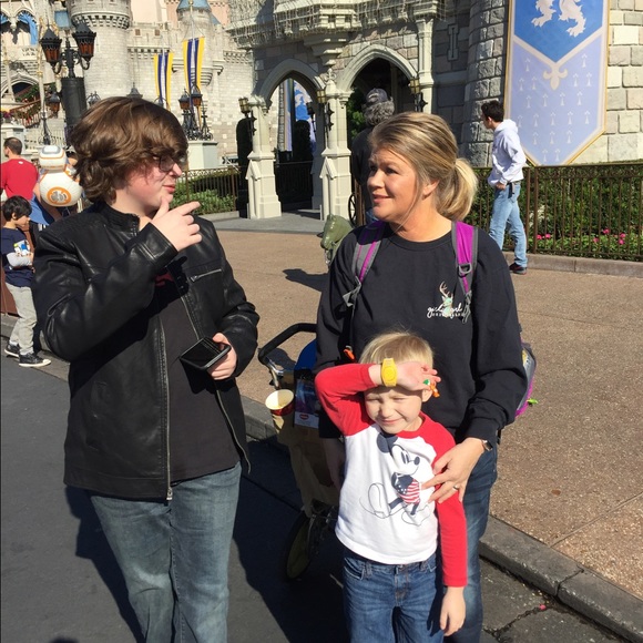 Meet your Posher, Leslie - Picture 4 of 4